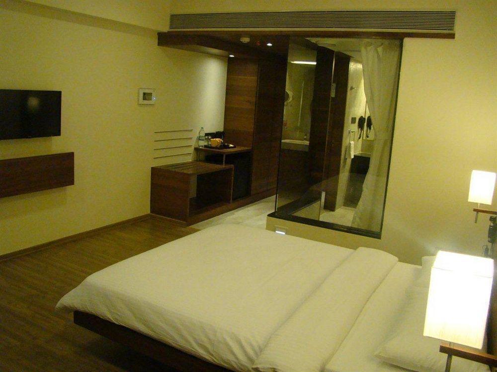Temple Tree Hotel Shirdi Exterior foto