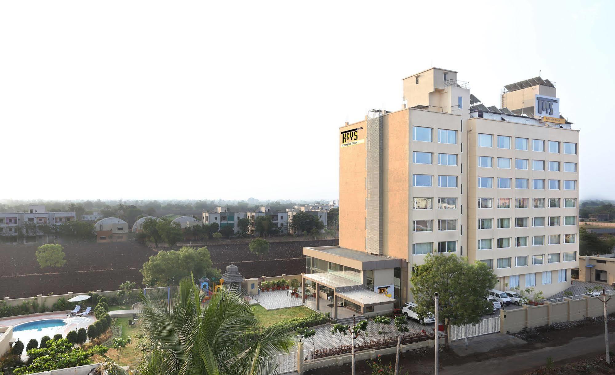 Temple Tree Hotel Shirdi Exterior foto